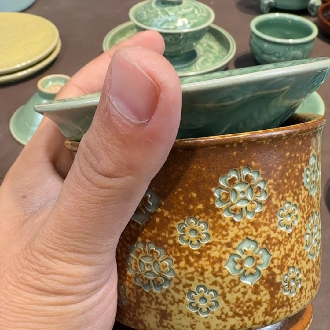 杯王*健龙泉青瓷茶具微瑕