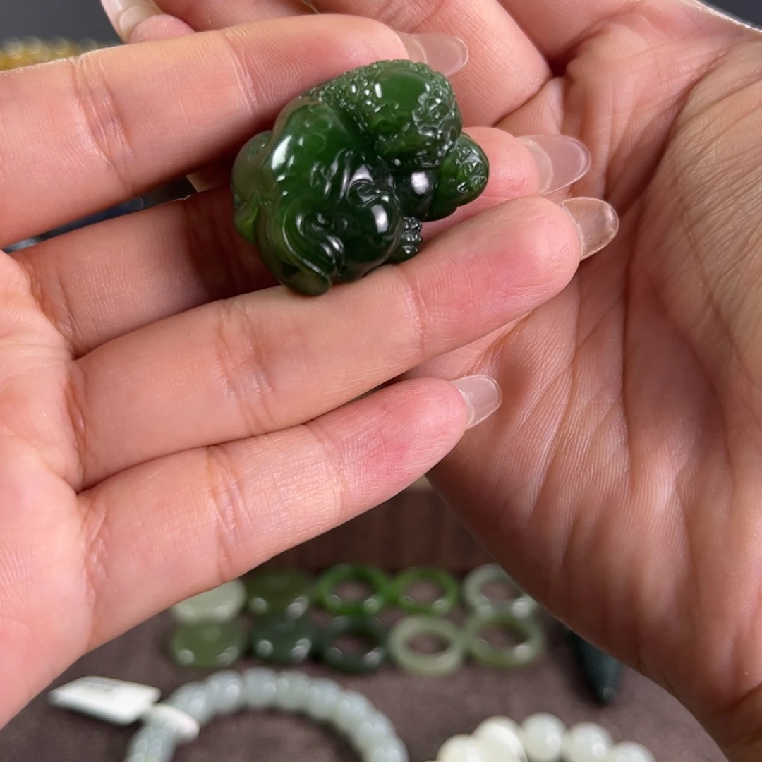 和田玉未镶嵌吊坠(不含链)