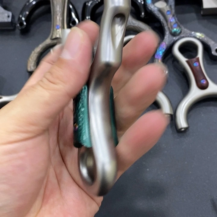 庄***人80不锈钢虎顶顶卡