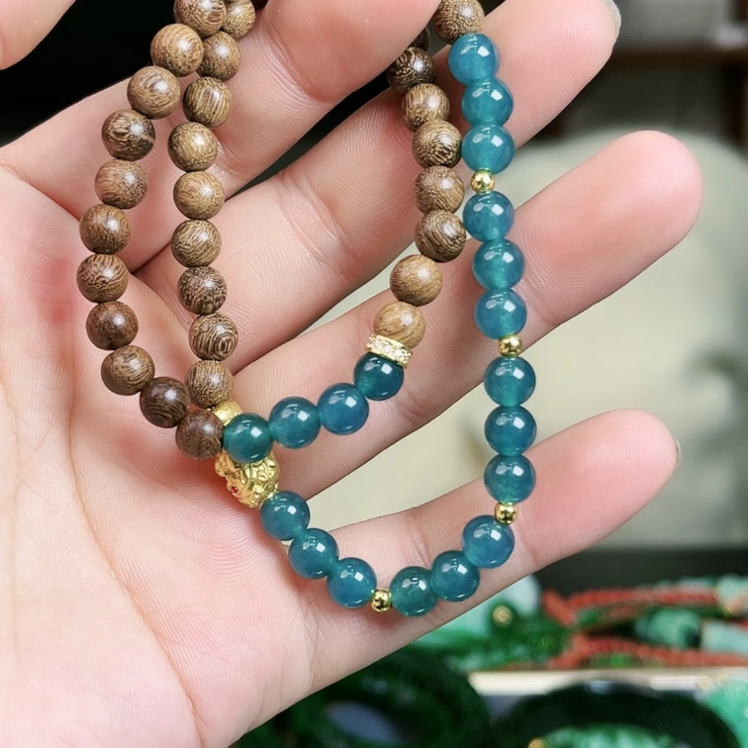 翡翠颈饰未镶嵌项链