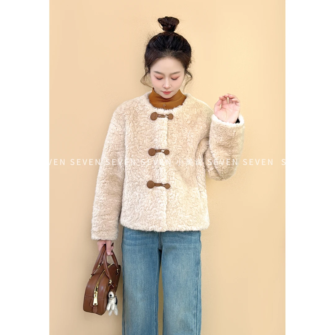 ⑦七七146小个子韩系新款羊羔毛短外套盘扣保暖小个子上衣小美说
