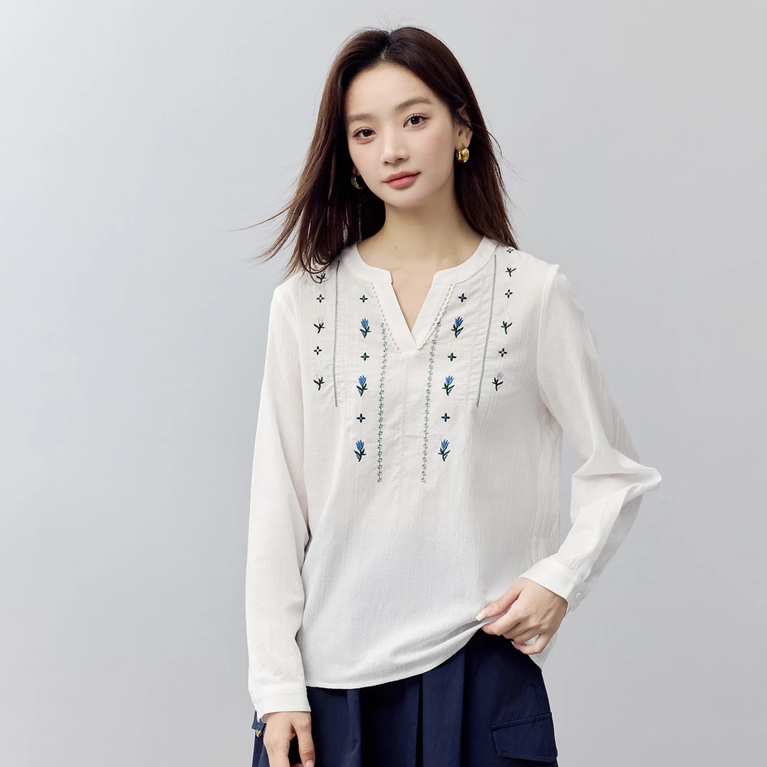 【年货穿新衣】茵曼春季文艺民族风刺绣V领衬衣女田园宽松长袖衬衫