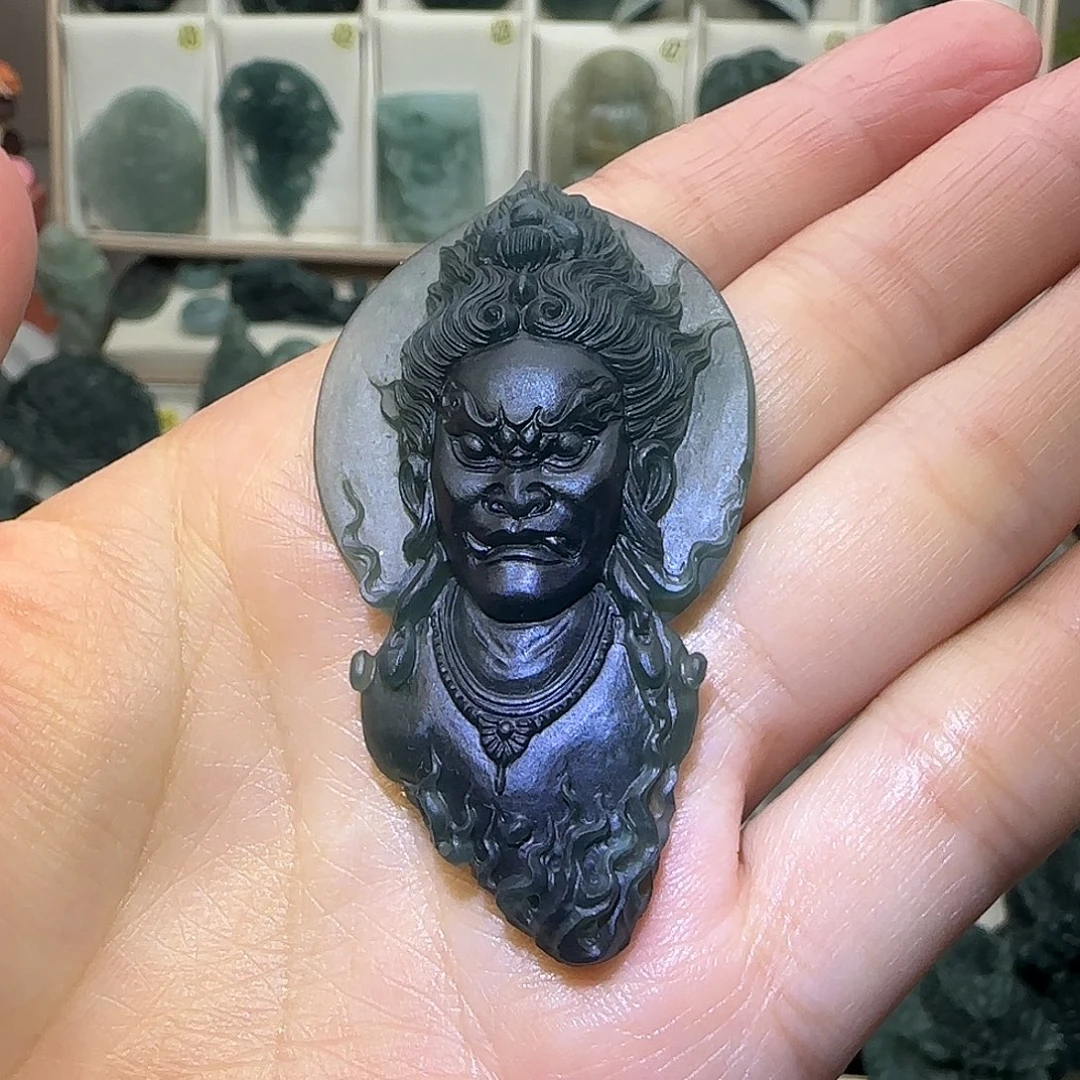 定制翡翠未镶嵌大威天龙翡翠多少