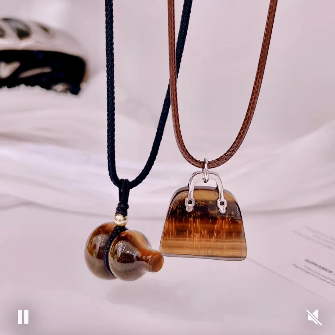 铜亚克力项链 设计感虎眼石项链女轻奢高级感长款锁骨链毛衣链