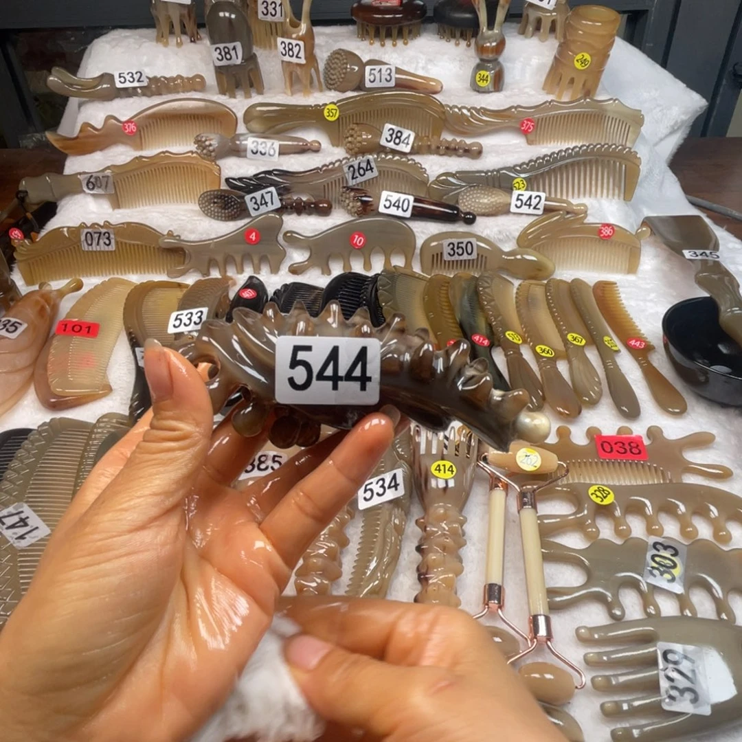 粉***梅牛角梳福利款梳子