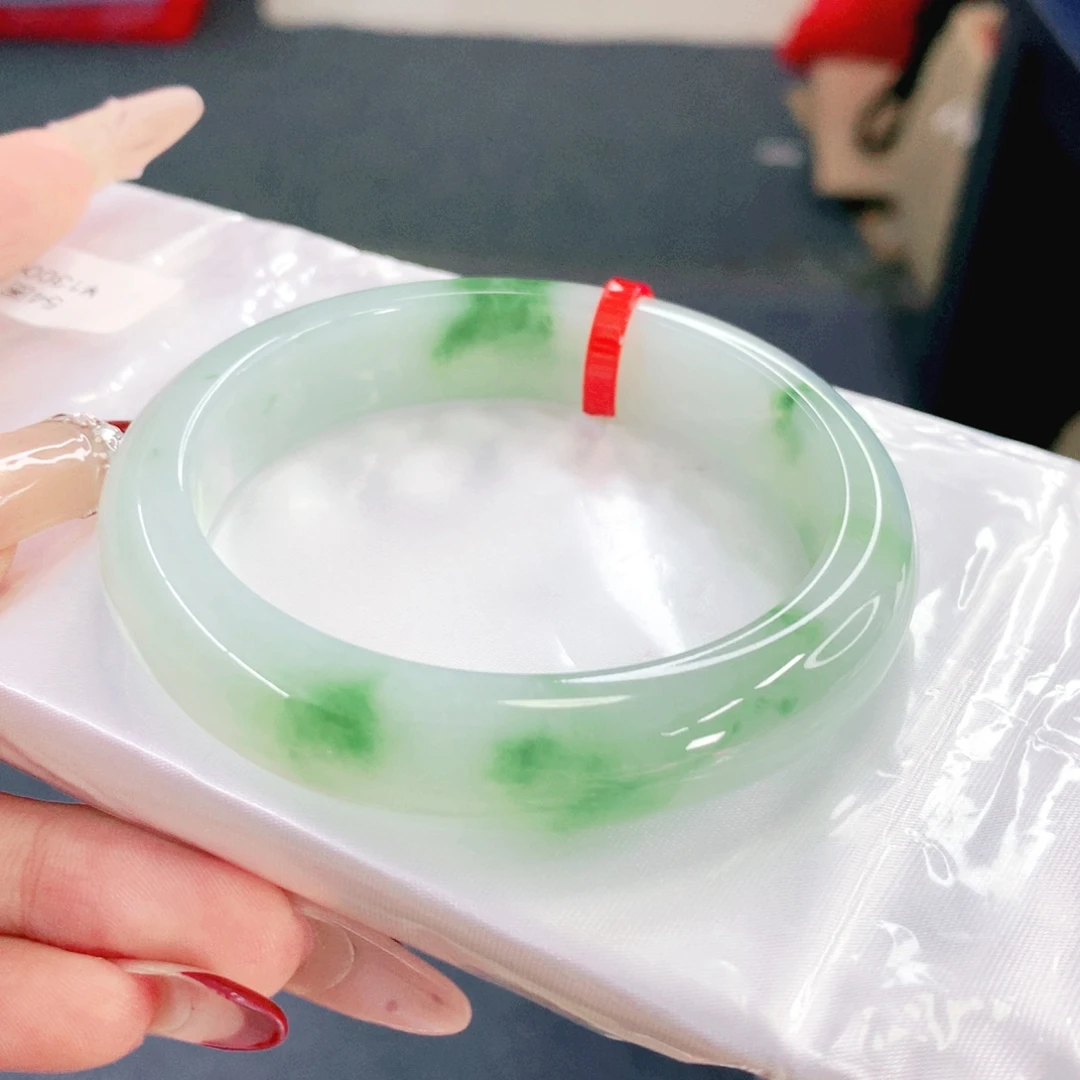 翡翠未镶嵌手镯54