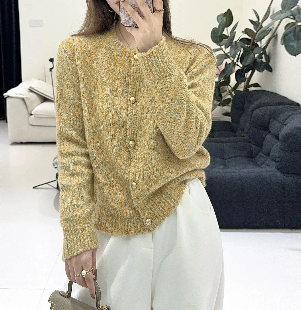 法式复古慵懒软糯毛衣开衫女秋冬设计感小众宽松针织衫上衣8861