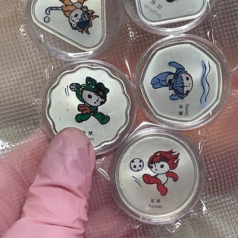 其他普通金属奥运福娃纪念章5枚