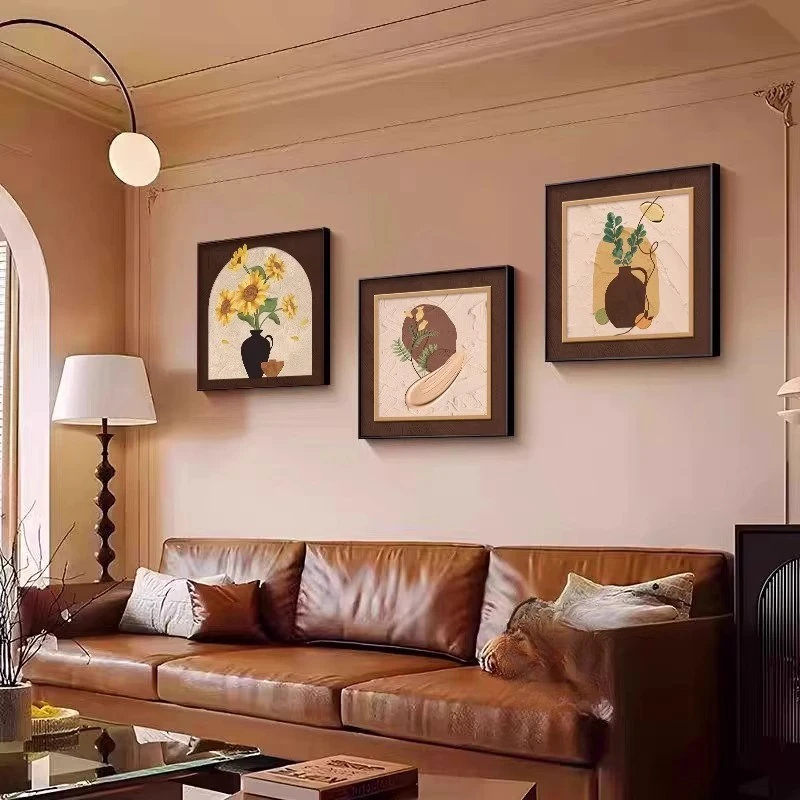 中古风向日葵沙发背景墙装饰画2025新款高级感创意艺术三联壁挂画