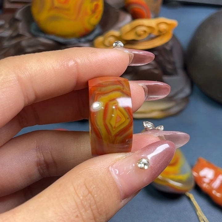 最***子玛瑙/玉髓未镶嵌颈饰