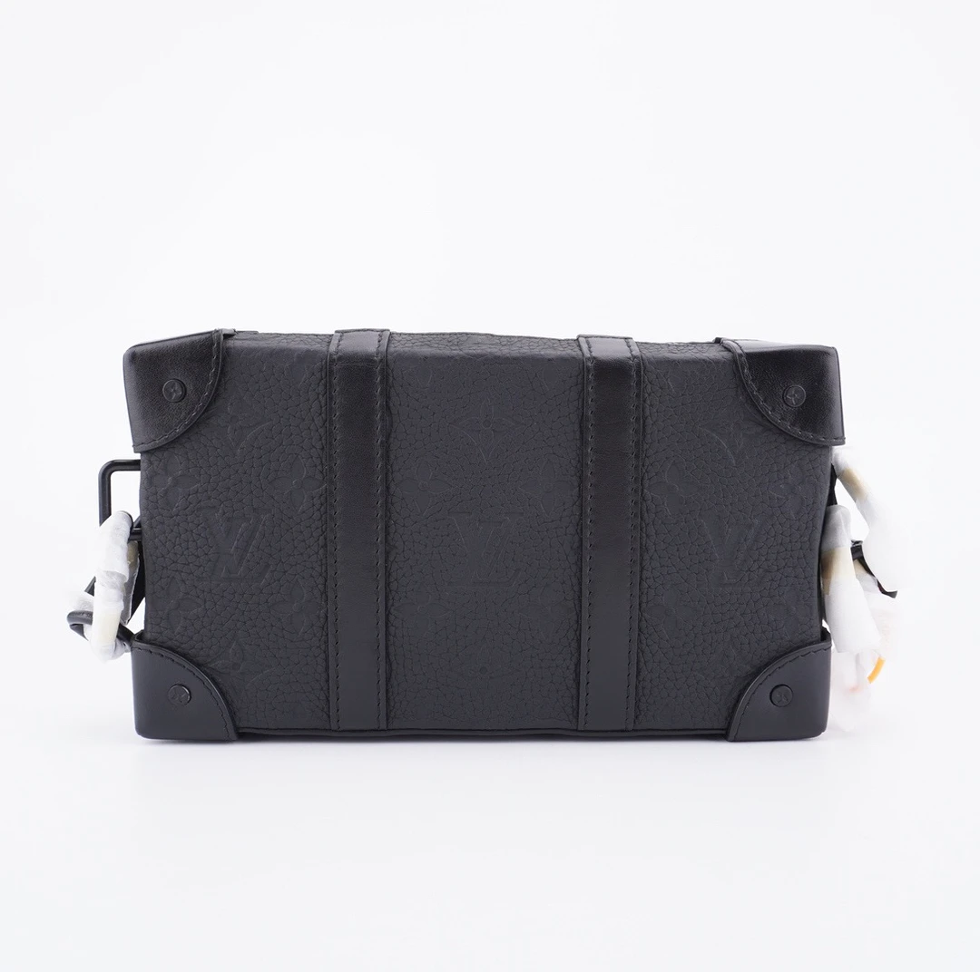 95新 LouisVuitton/路易威登 Soft Trunk wallet单肩包 E272