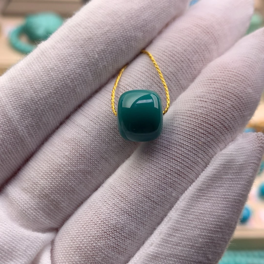 绿松石未镶嵌珠宝奇石11.4*9.7