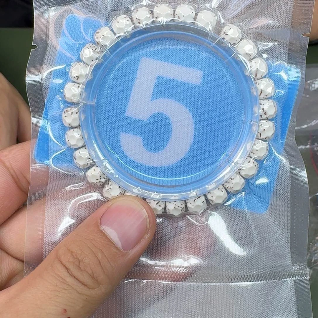 吊坠星月菩提87无相单圈。  5