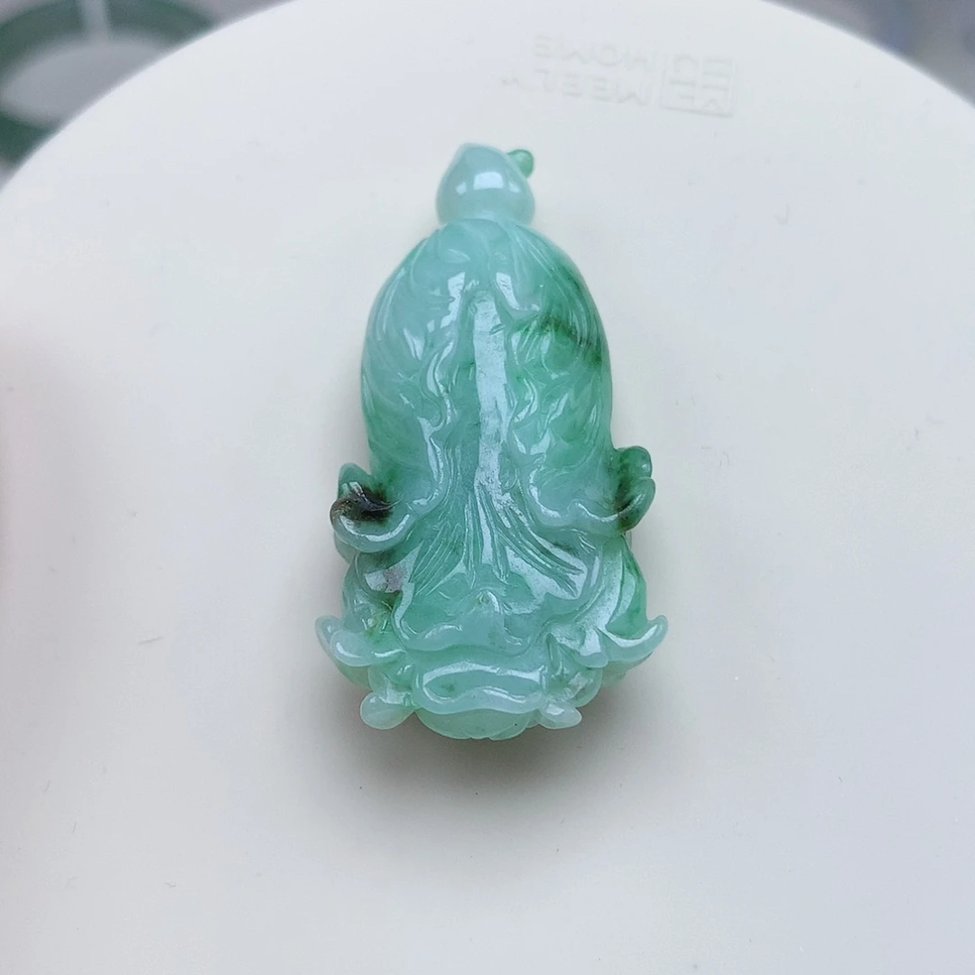 翡翠未镶嵌颈饰白菜吊坠