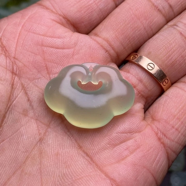 蛇纹石玉颈饰合金117