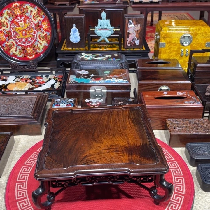 紫檀木类成套家具