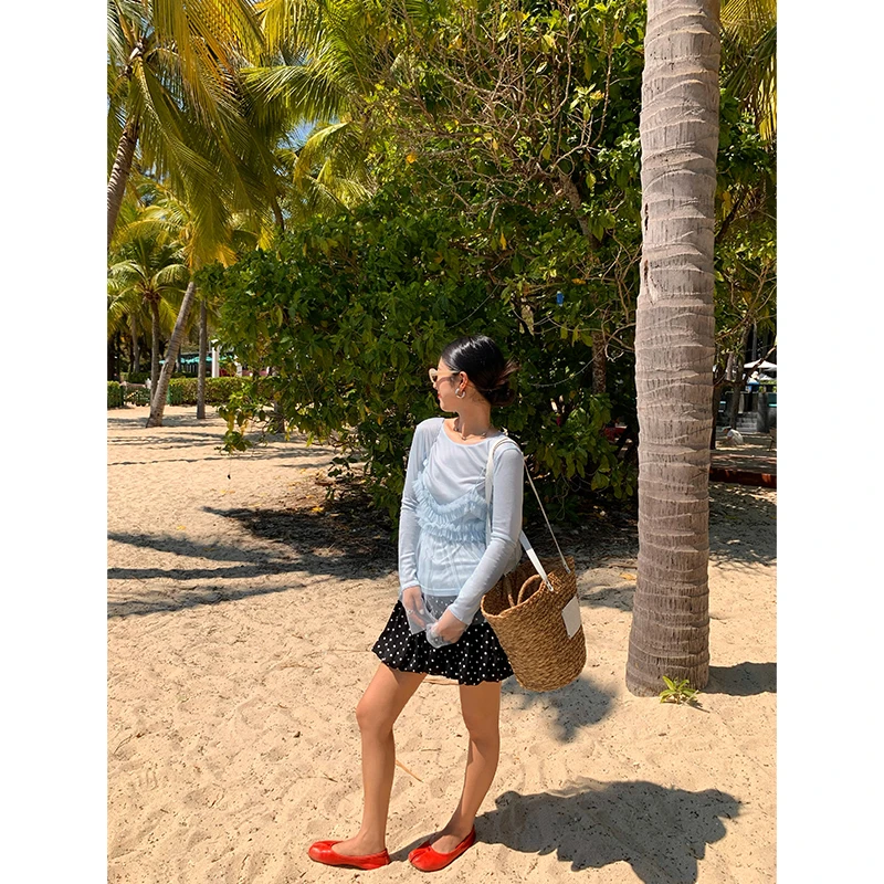 今屿花花 超好看独特漂亮上衣2025年新款设计感两件套网纱T恤套装