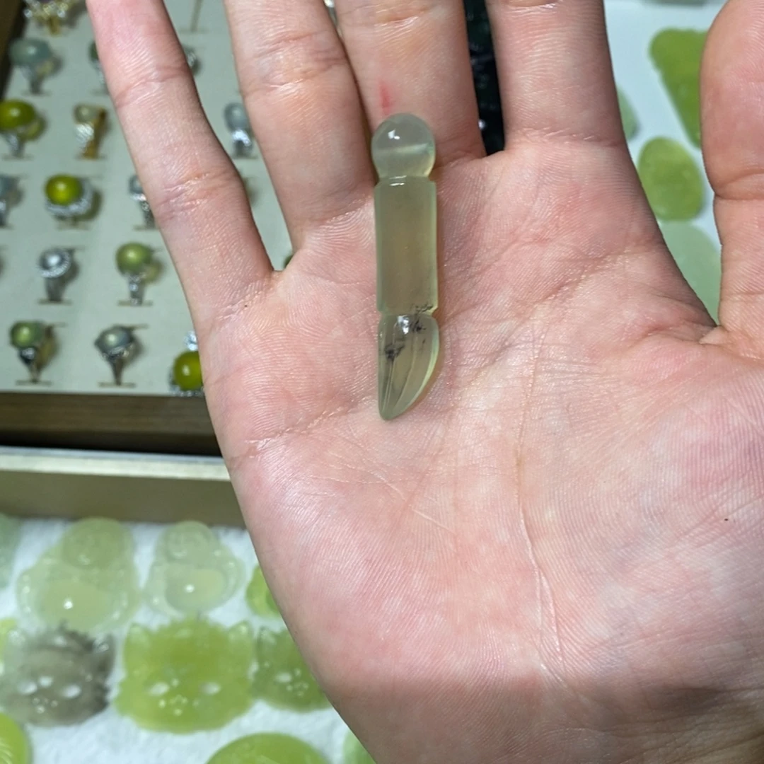 岫玉未镶嵌吊坠(不含链)