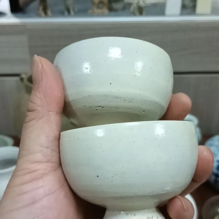 摆件是*哥杯子。。。