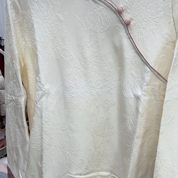 27701米白色加绒打底