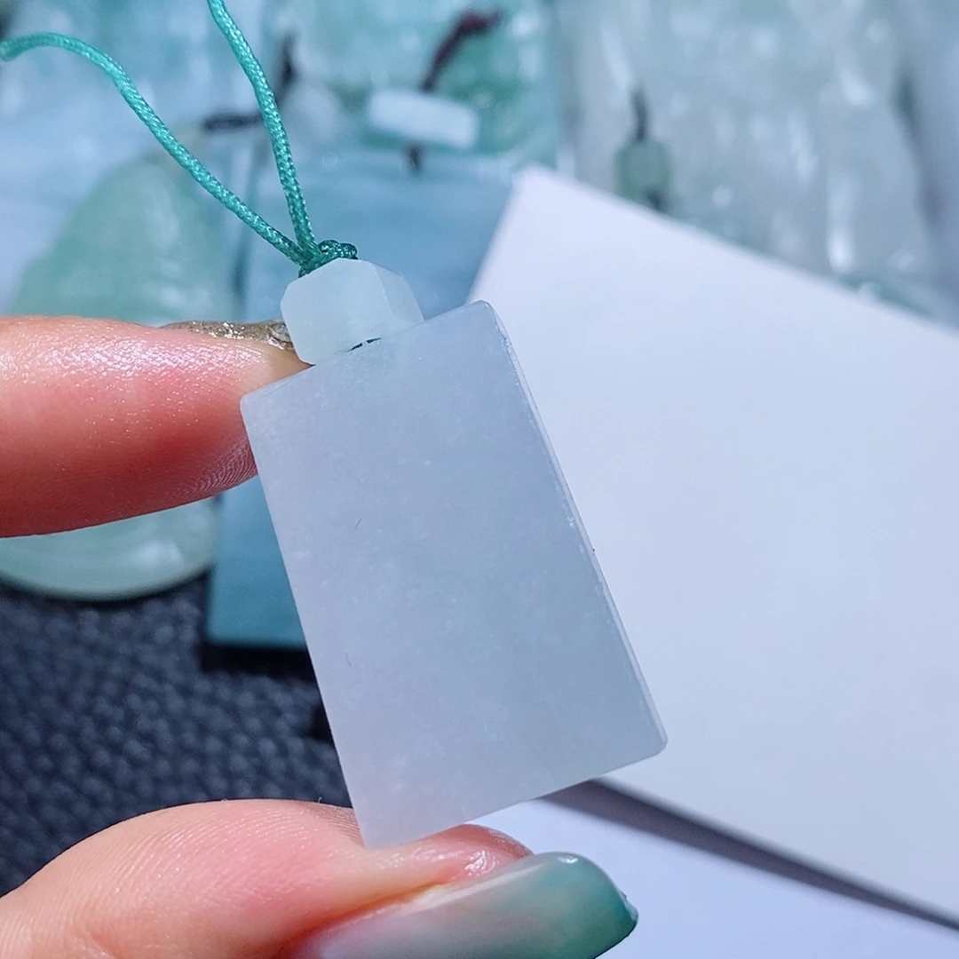 定制翡翠未镶嵌毛货付款后确认抛光