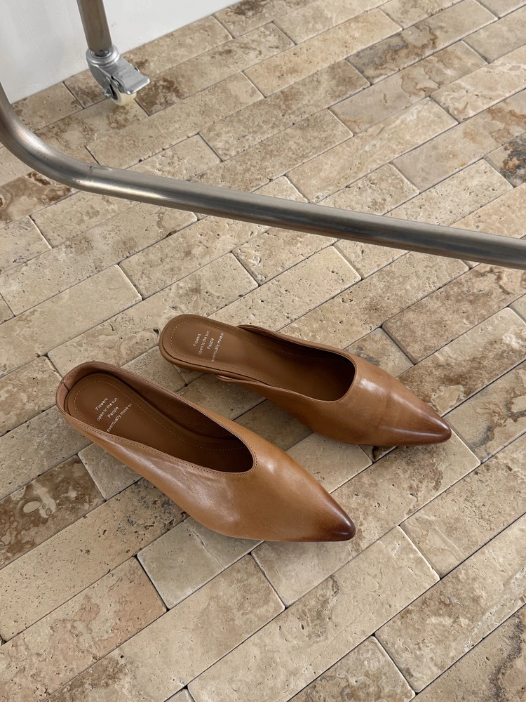 一脚蹬穆勒鞋休闲穆勒鞋真皮穆勒鞋百搭软底网红时尚外穿复古平底