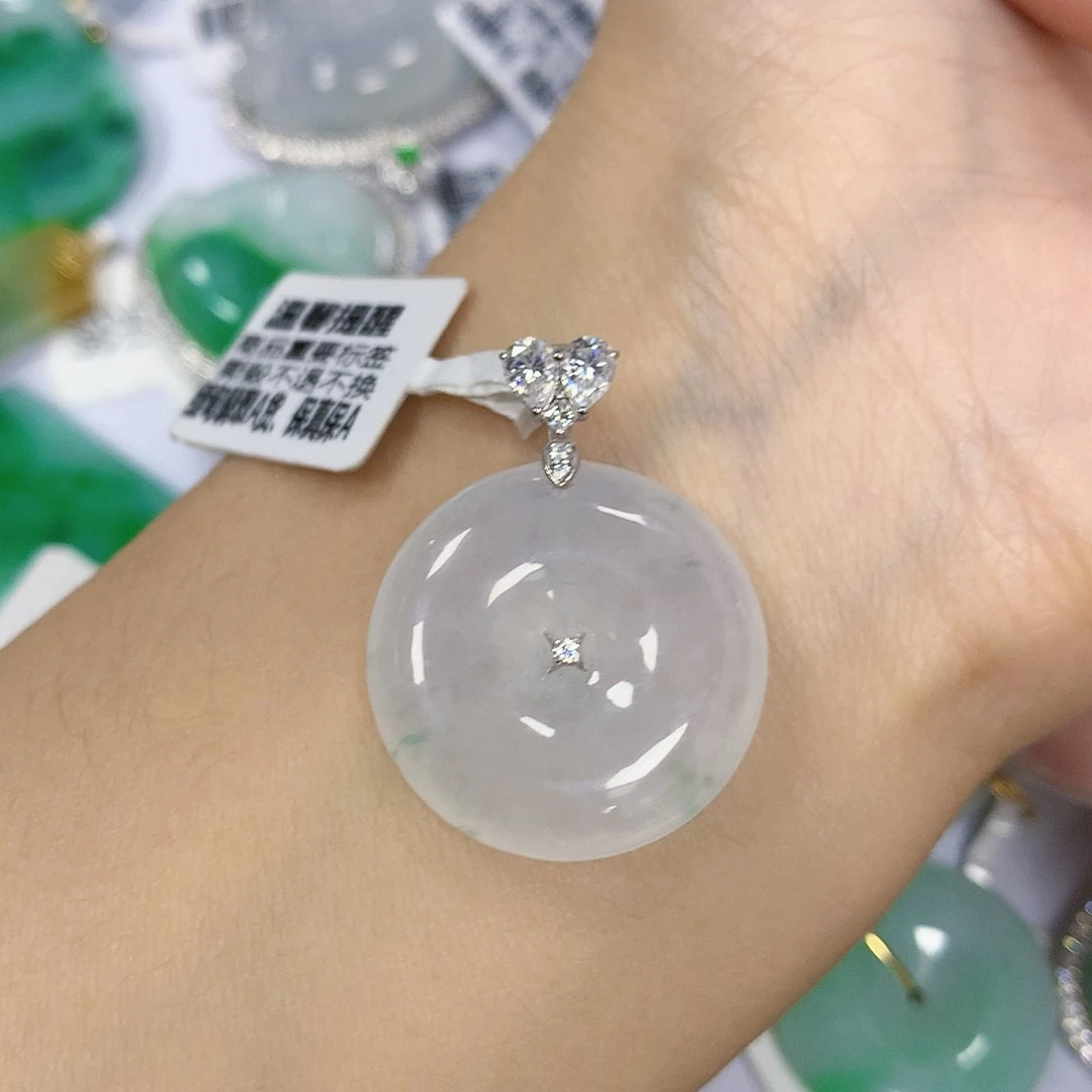 翡翠18K金镶嵌颈饰天然翡翠a货 百元以上9米证书费自理