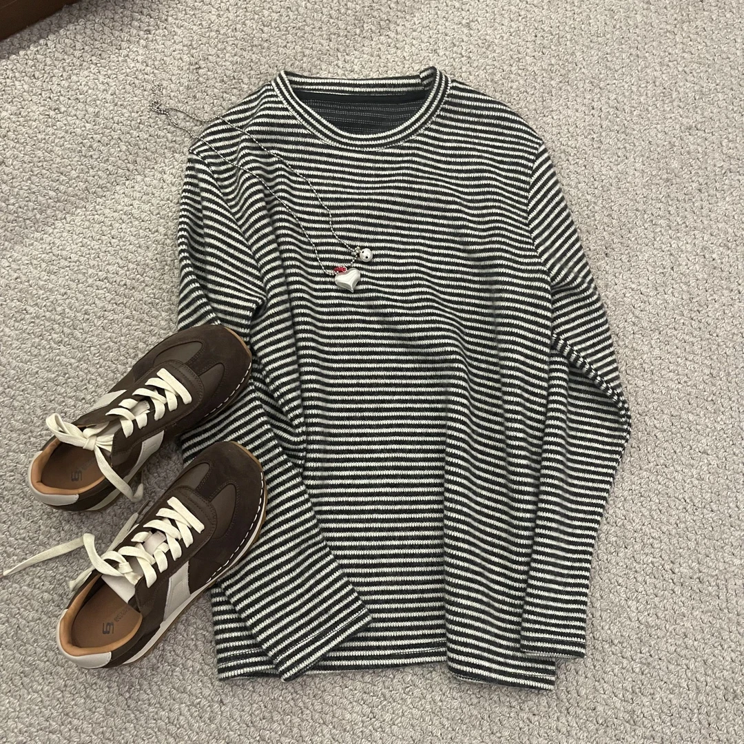 新款时尚百搭简约气质休闲条纹针织衫T11059