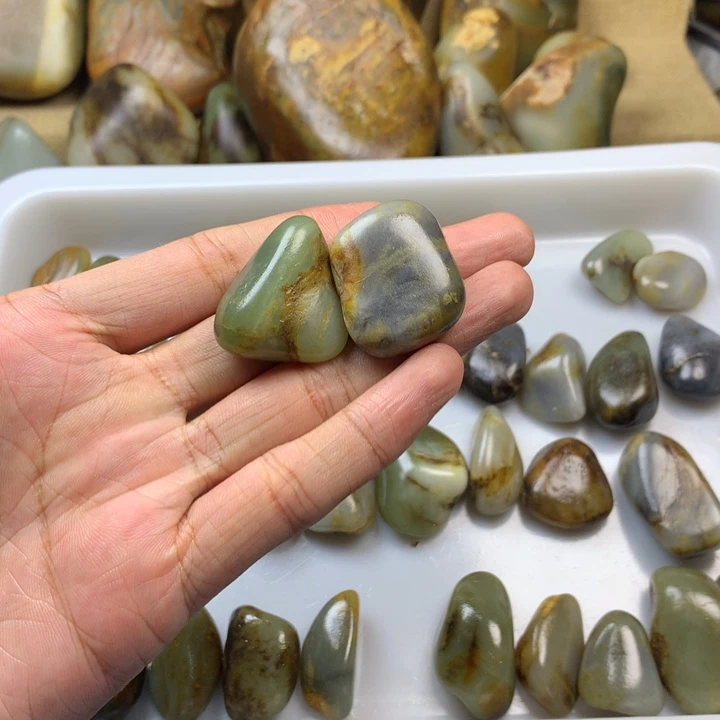 醒***悟颈饰未镶嵌和田玉