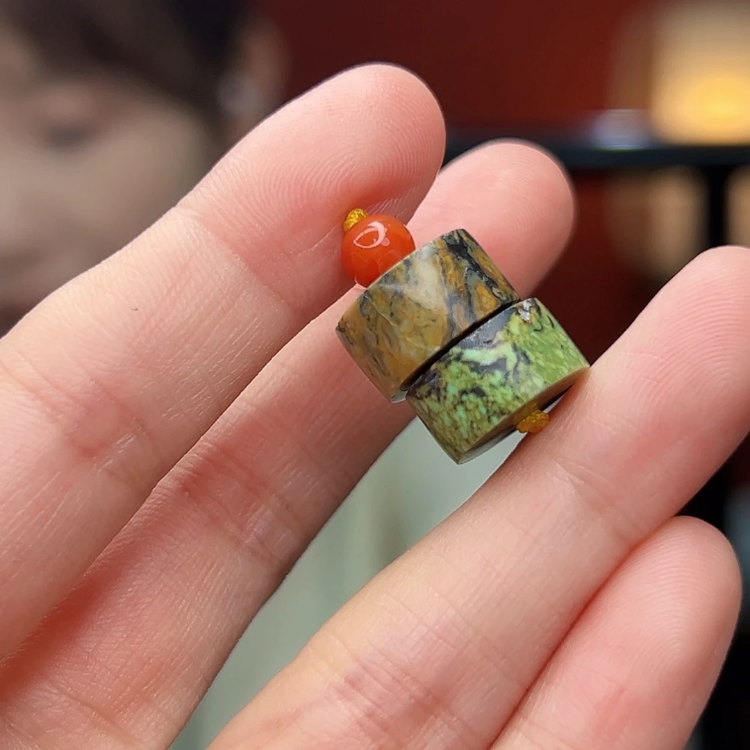 南红玛瑙未镶嵌珠宝奇石