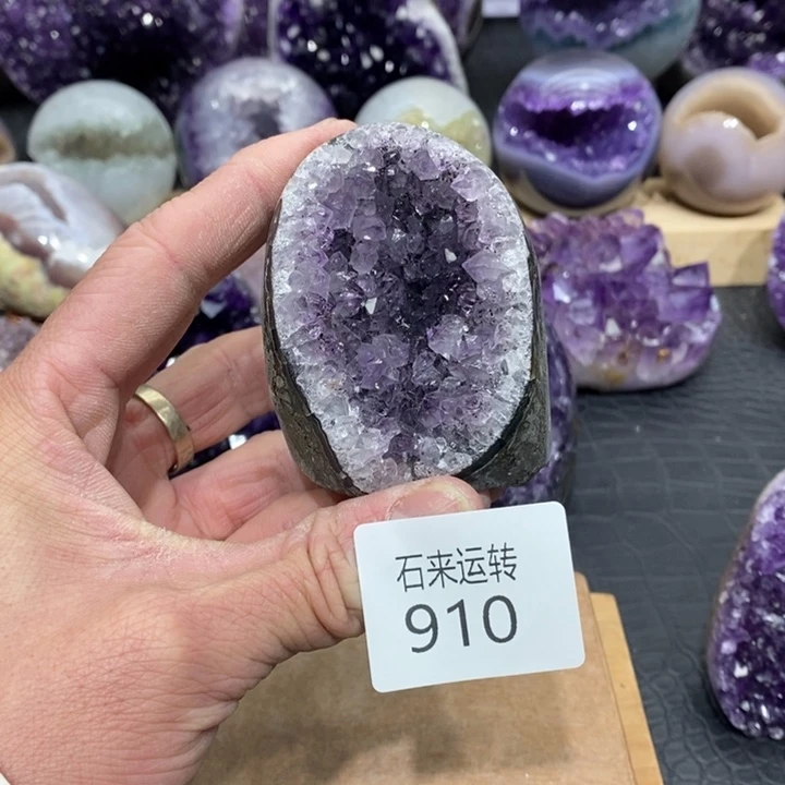 紫晶未镶嵌大型摆件（非配饰）