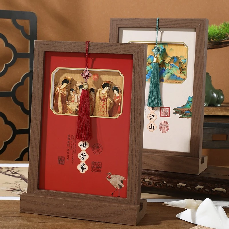 2026年新款中国风相框台历新年中式流苏木架镂空创意桌面摆件定制