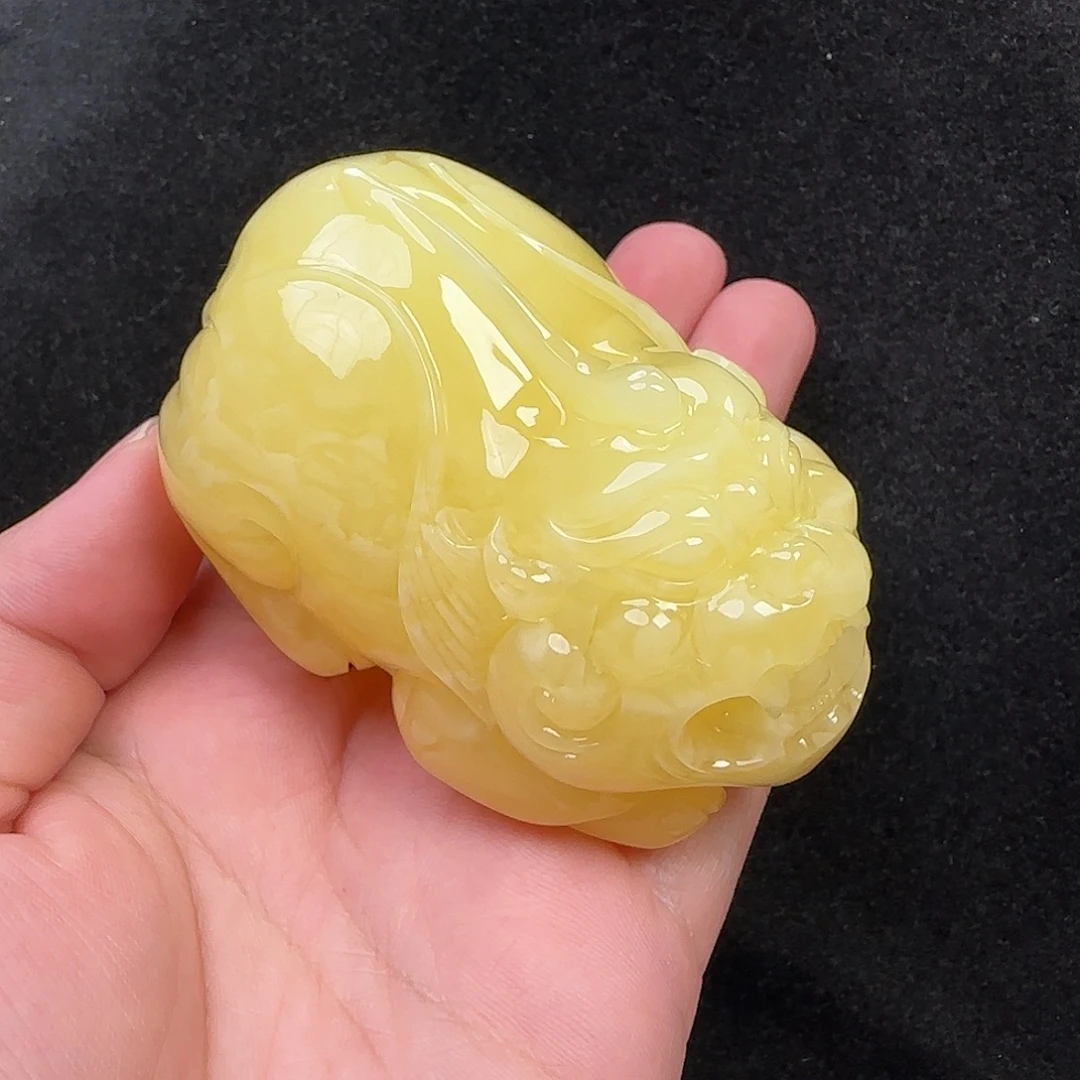 蜜蜡未镶嵌珠宝奇石