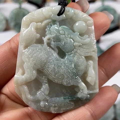 翡翠颈饰未镶嵌麒麟福利