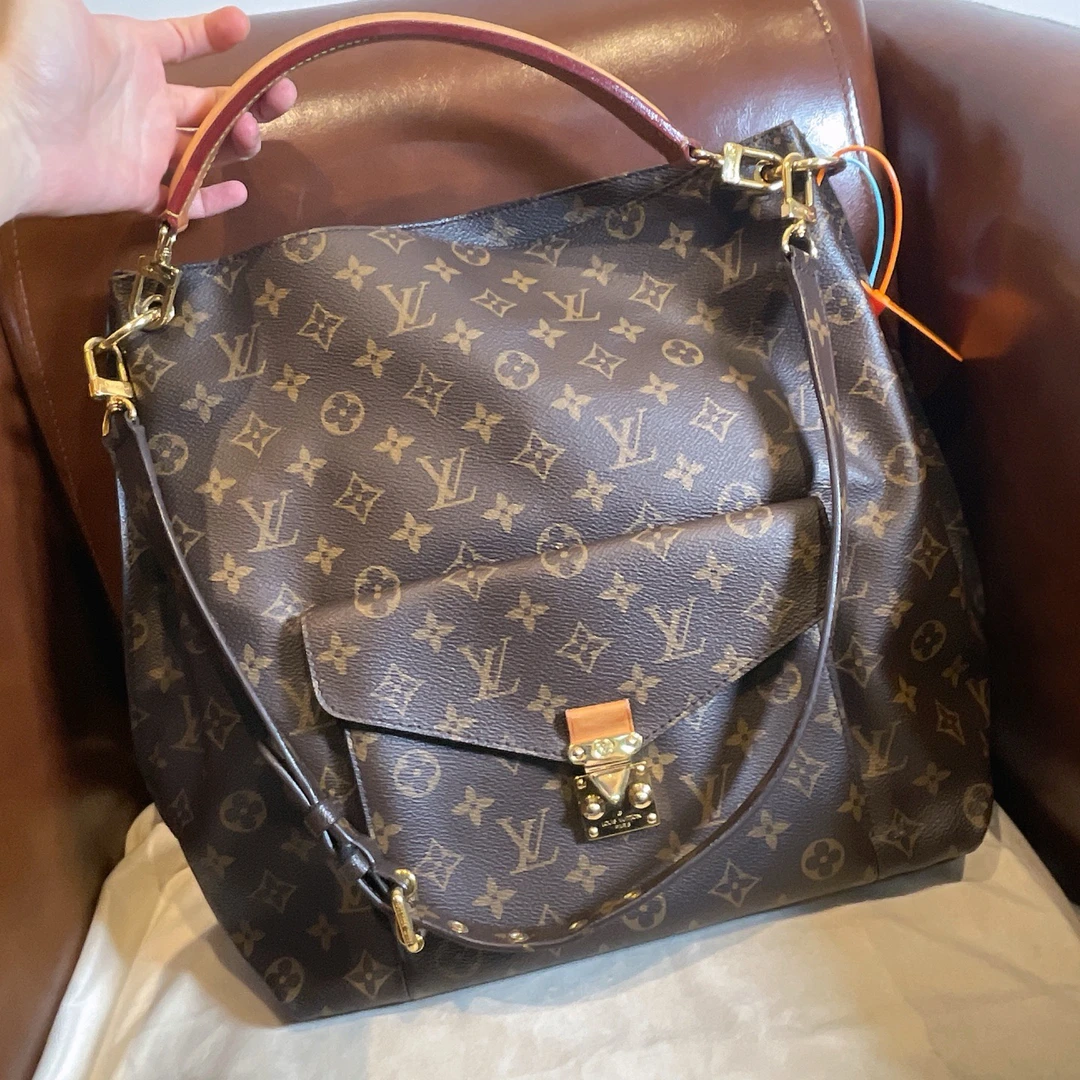 95新 LouisVuitton/路易威登 炫雅hobo ，单肩斜挎