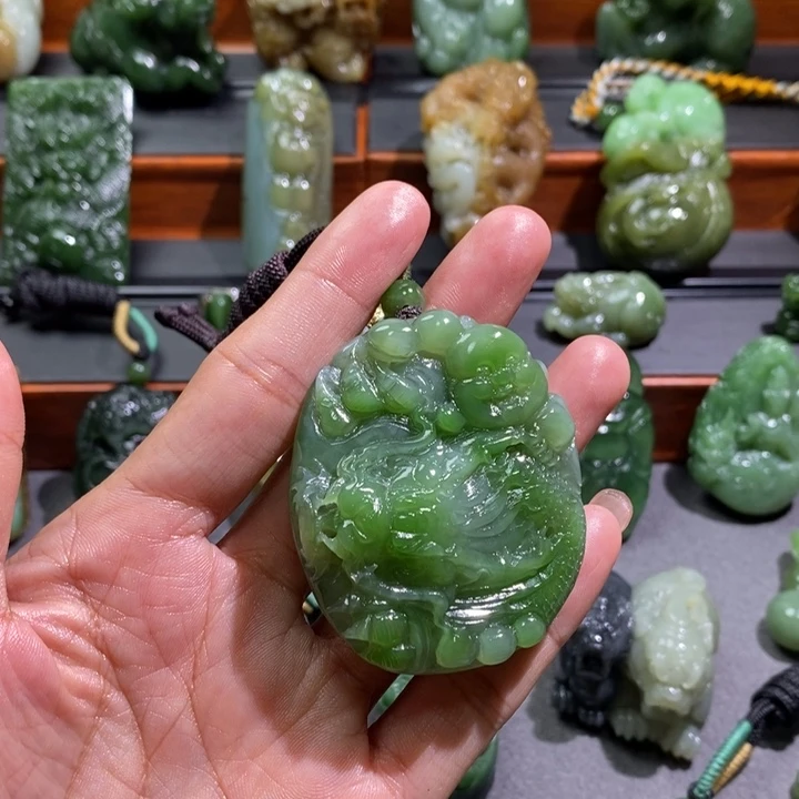 未镶嵌和田玉挂件