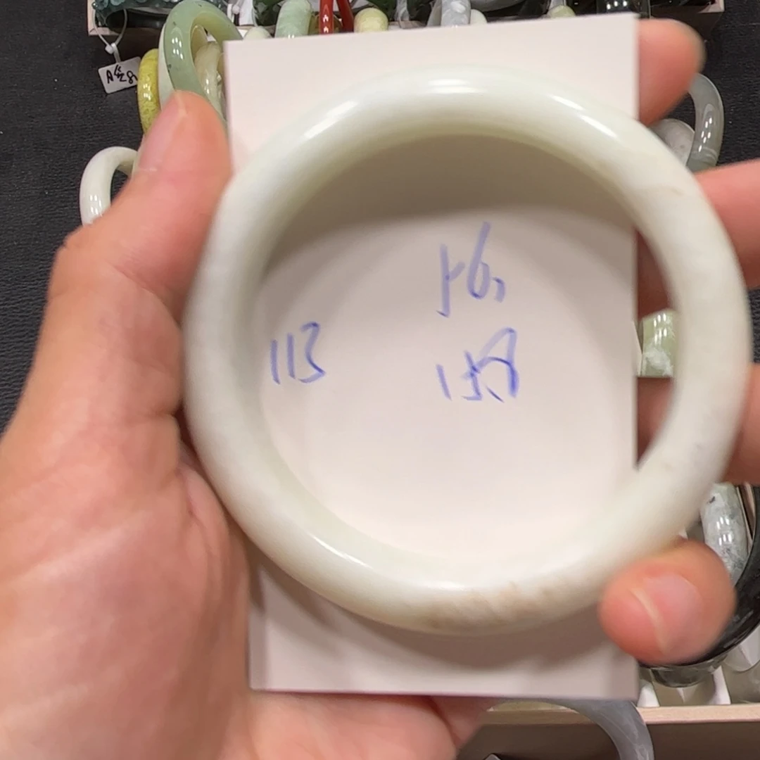 未镶嵌蛇纹石玉手镯