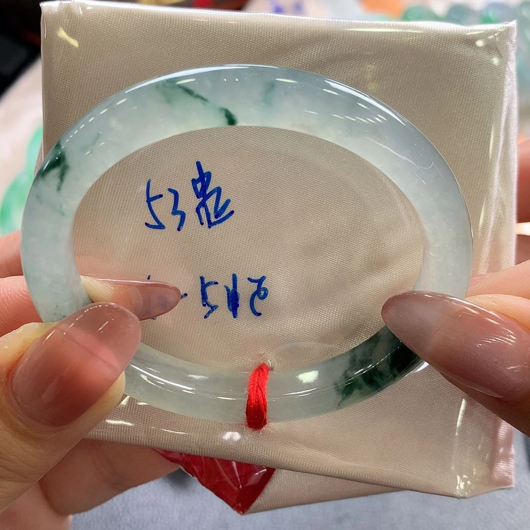 翡翠手镯未镶嵌53贵妃