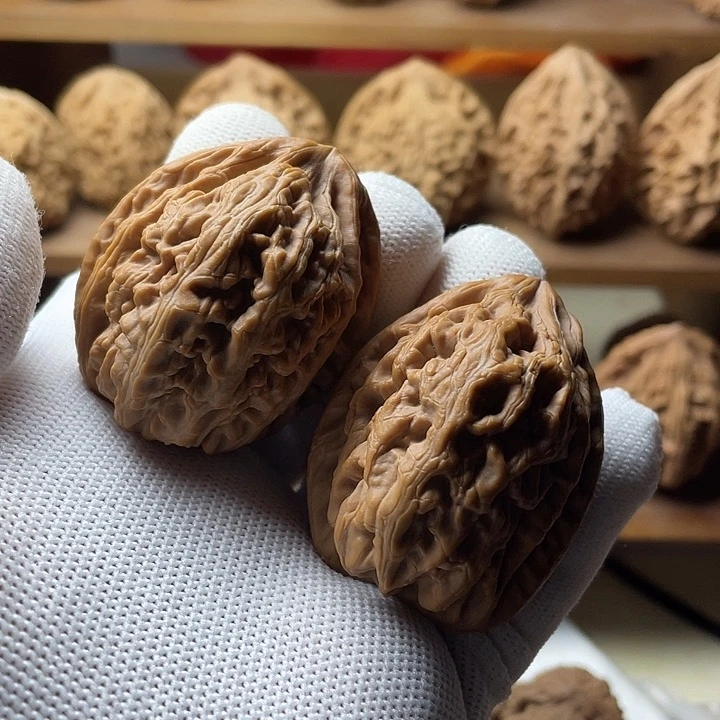 吊坠文玩核桃红锦鲤狮子头42