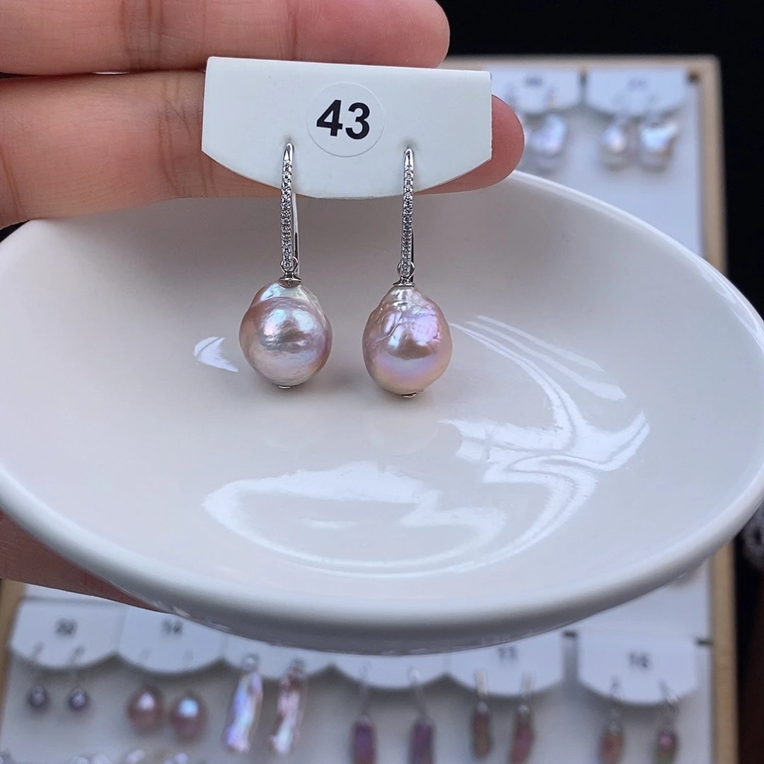 银S925镶嵌耳饰淡水珍珠