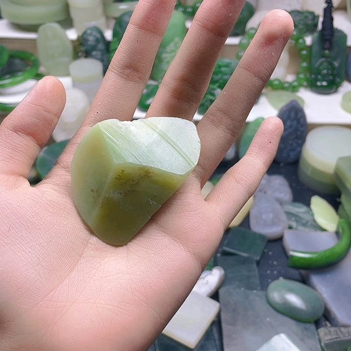 和田玉（碧玉）未镶嵌挂件