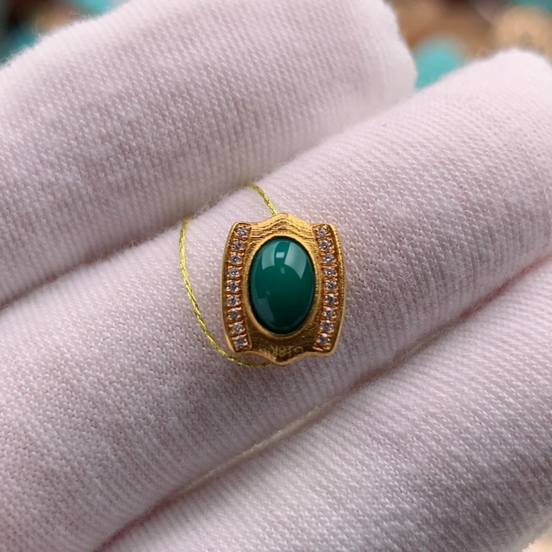 绿松石珠宝奇石18K金镶嵌