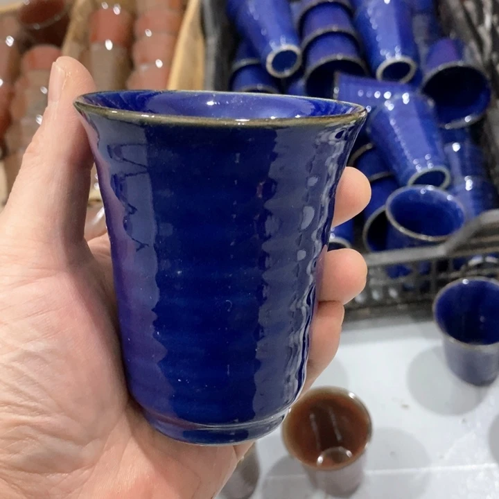 瓷片五厂蓝色水杯一个