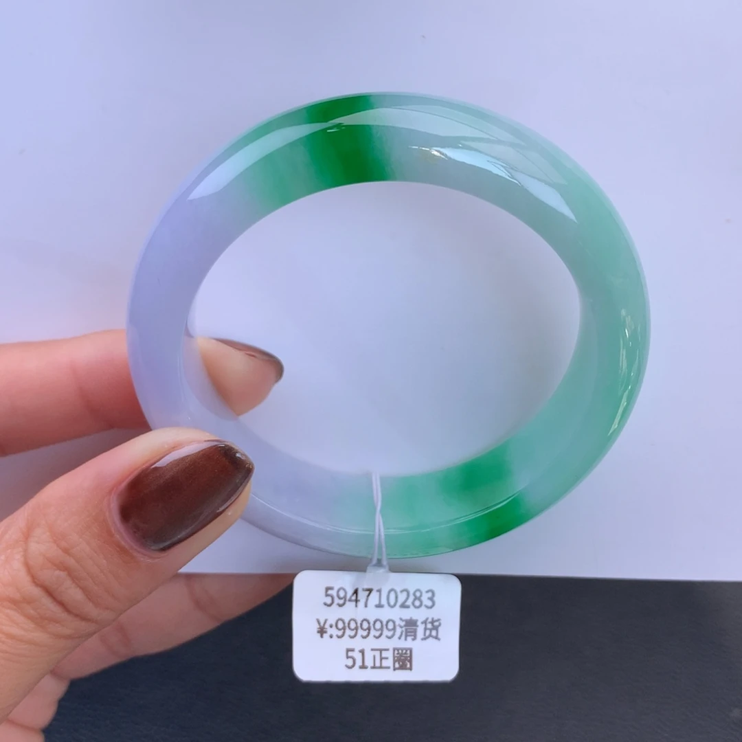 翡翠手镯未镶嵌细糯春彩底辣绿手镯