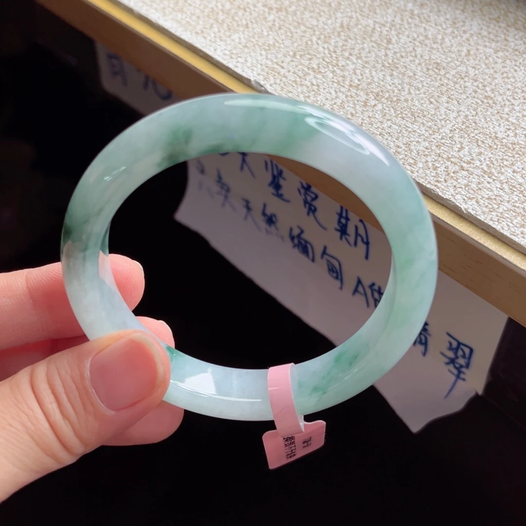 翡翠未镶嵌手镯手镯