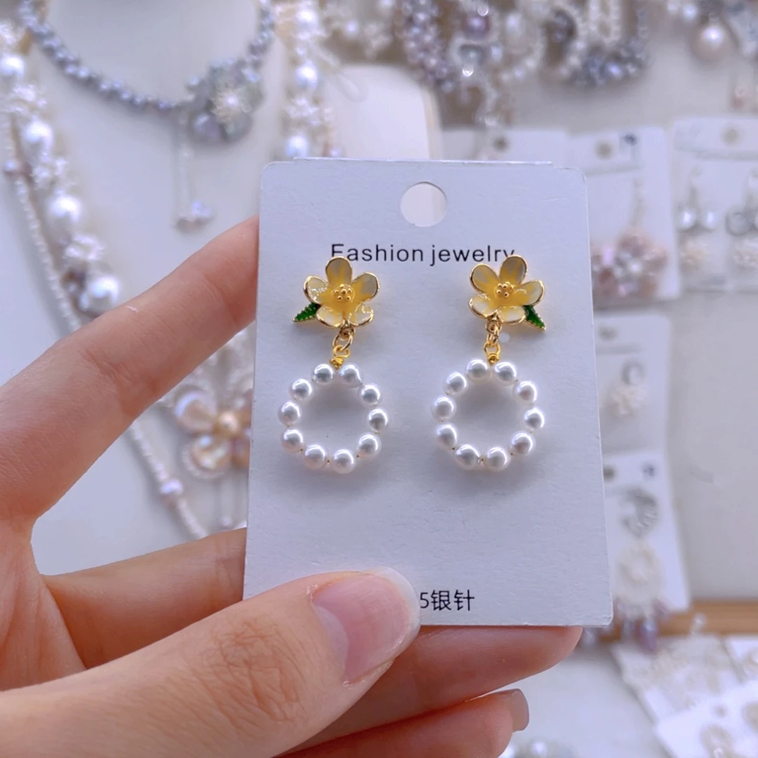 未镶嵌耳饰淡水珍珠耳饰