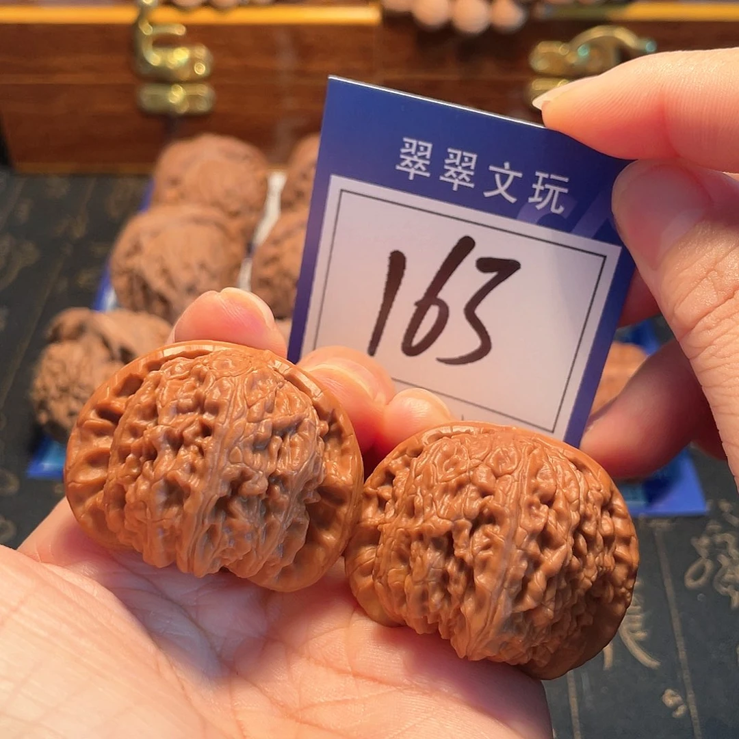 桃核把件163号白狮子4.1
