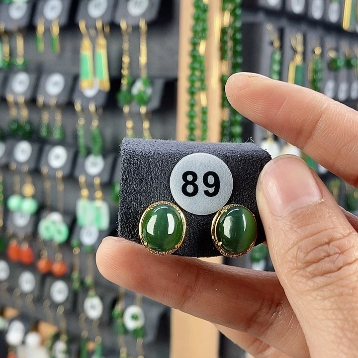 和田玉耳饰18K金镶嵌