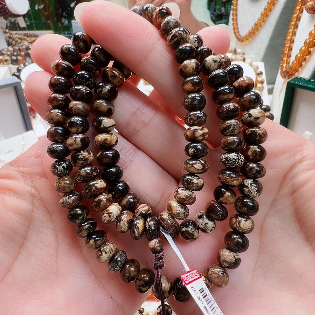 琥珀未镶嵌裸石抚顺琥珀7黑白花