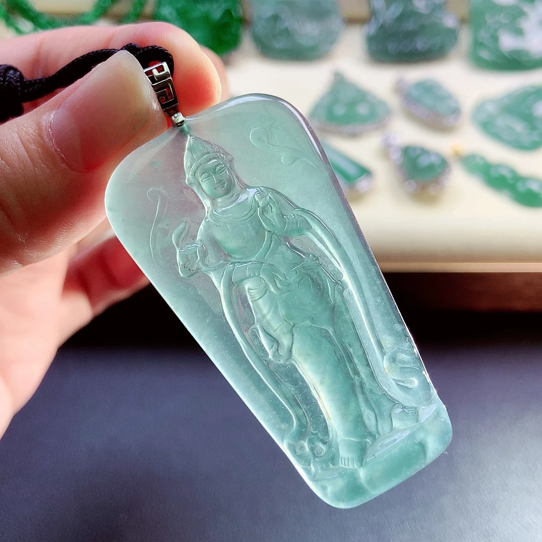 【闪购商品】翡翠颈饰未镶嵌天然